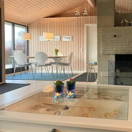 Charming Summer House In With Sea View Feriehus *