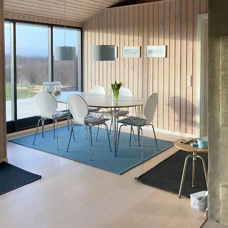 Charming Summer House In With Sea View 別荘