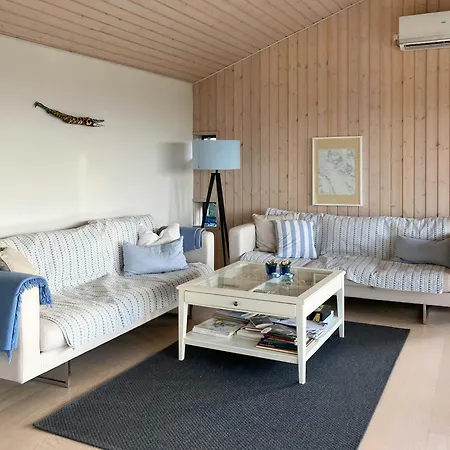 Feriehus Charming Summer House In With Sea View Fåborg