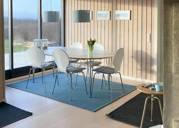 Charming Summer House In With Sea View Semesterbostad