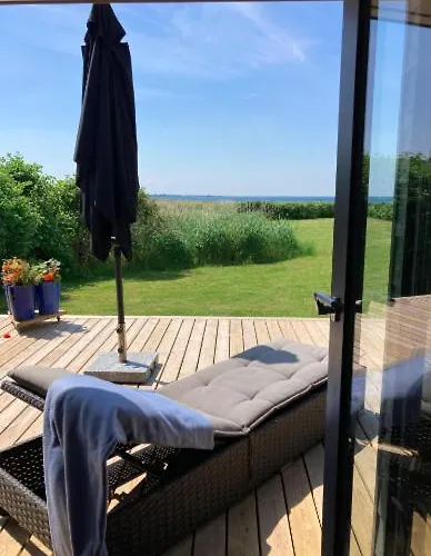 Semesterbostad Charming Summer House In With Sea View