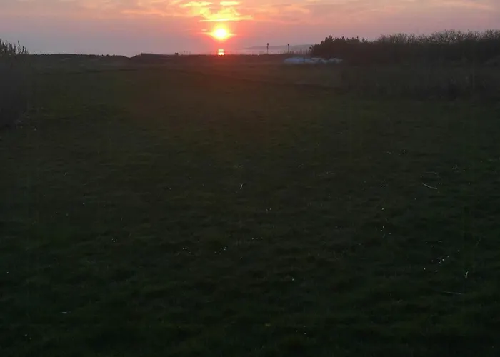 Charming Summer House In With Sea View Semesterbostad *