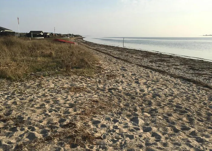 Semesterbostad Charming Summer House In With Sea View